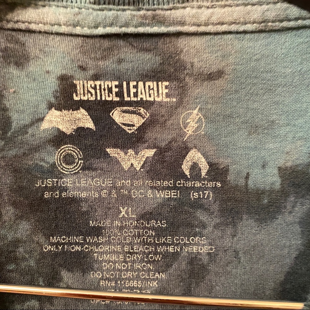 Justice‎ League - Picture 2 of 4